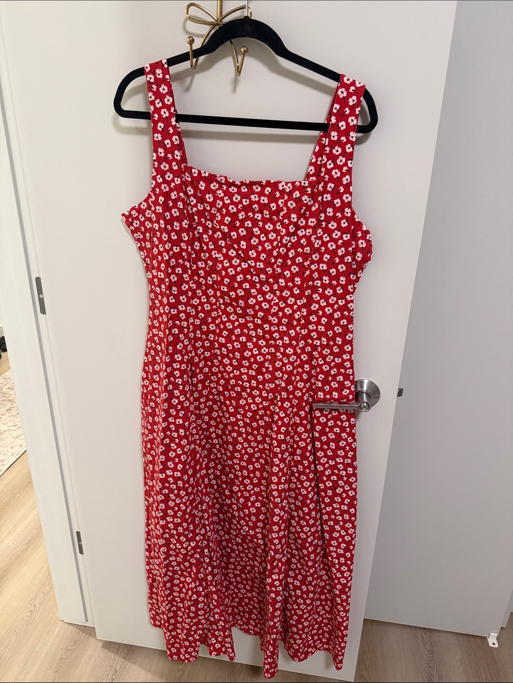 Abercrombie & Fitch - Square-Neck Red Floral Midi Dress